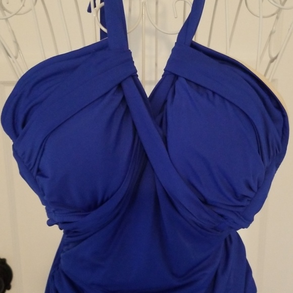 Blue swimsuit - Picture 2 of 3